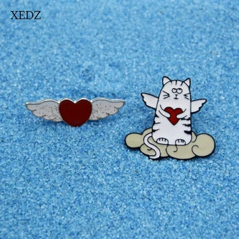 XEDZ înger Alb pisica nor de iubire aripi de broșă moda drăguț animal fata insigna de zinc din aliaj de bijuterii pandantiv cadou